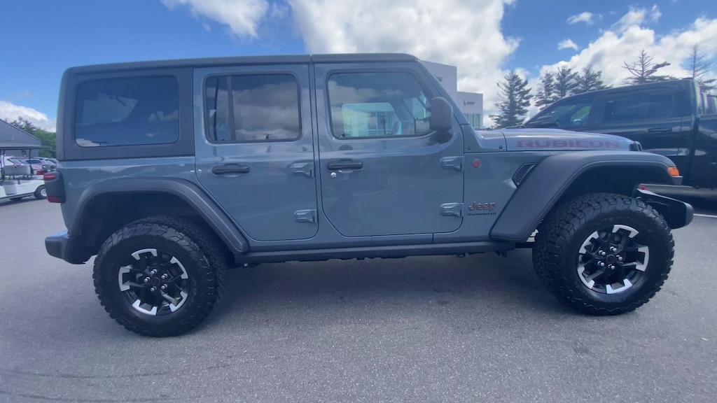 Used 2025 Jeep Wrangler Rubicon SUV
