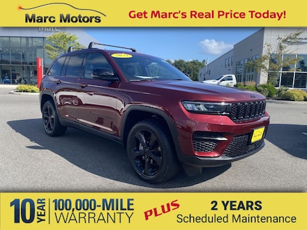 2023 Jeep Grand Cherokee Laredo SUV