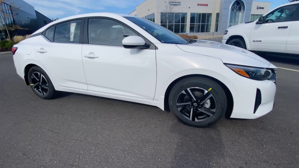 New 2025 Nissan Sentra SV Sedan