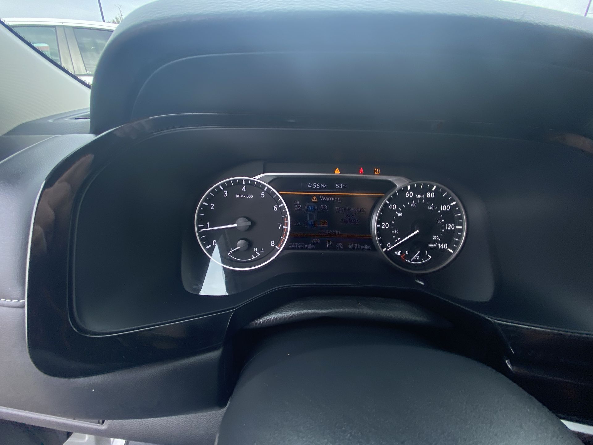 2024 Nissan Pathfinder SV - Photo 15
