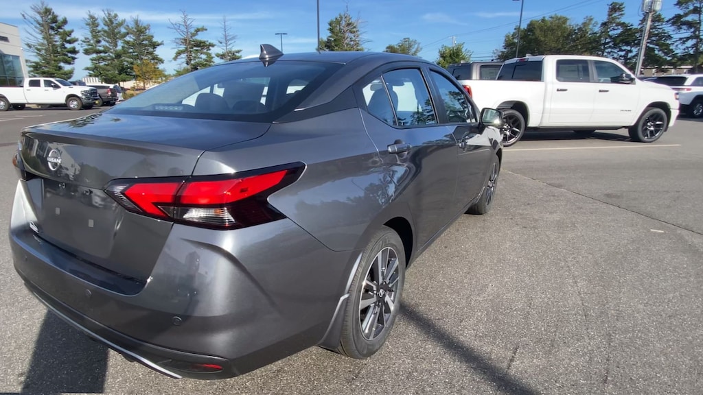 New 2025 Nissan Versa 1.6 SV Sedan