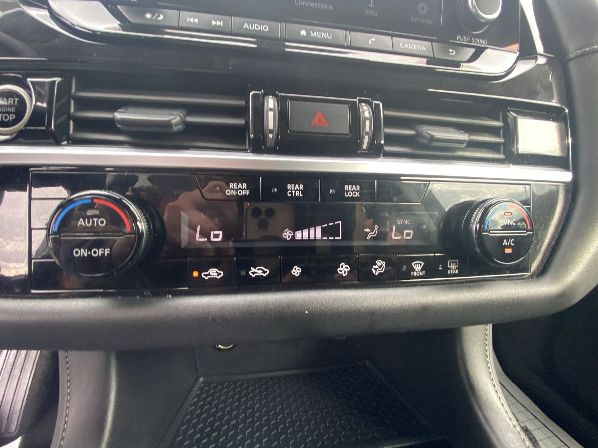 2024 Nissan Pathfinder SV - Photo 18
