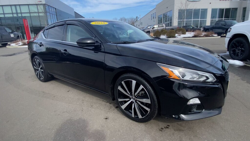 Used 2021 Nissan Altima 2.5 Platinum Sedan