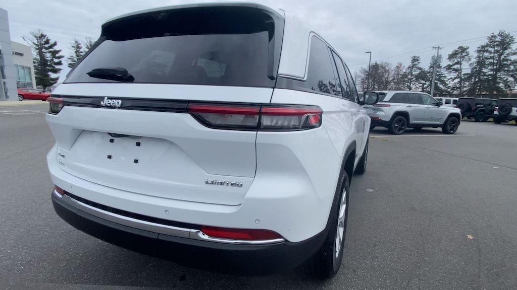 Used 2023 Jeep Grand Cherokee Limited SUV