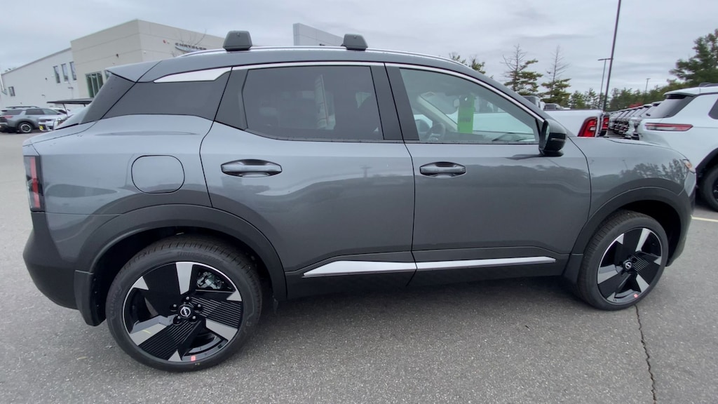 New 2026 Nissan Kicks SR SUV