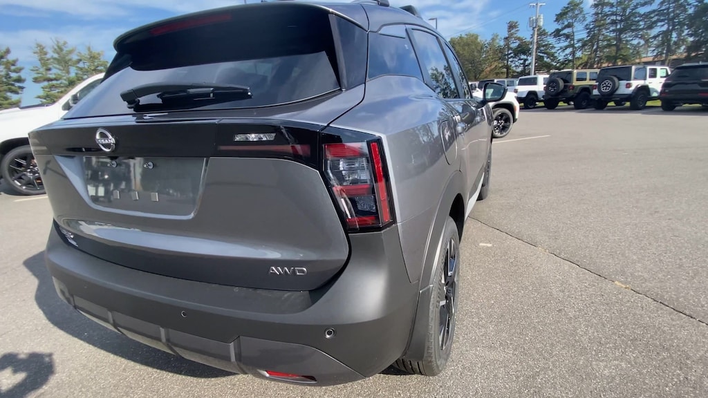 New 2026 Nissan Kicks SV SUV