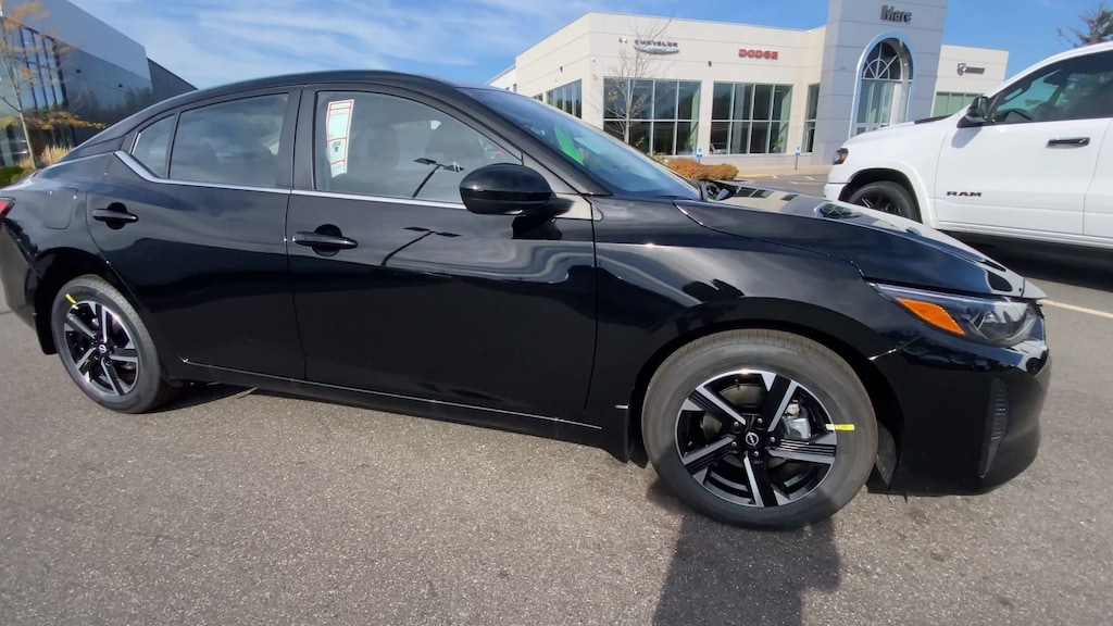 New 2025 Nissan Sentra SV Sedan