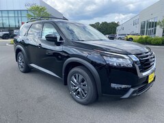 2025 Nissan Pathfinder SV SUV