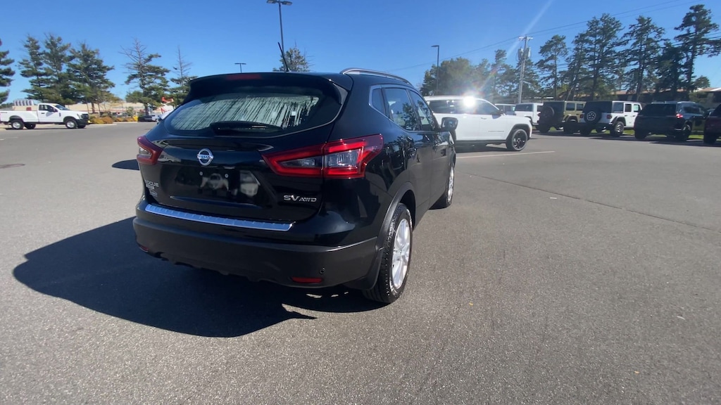 Used 2021 Nissan Rogue Sport SV SUV