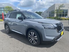 2025 Nissan Pathfinder Platinum SUV