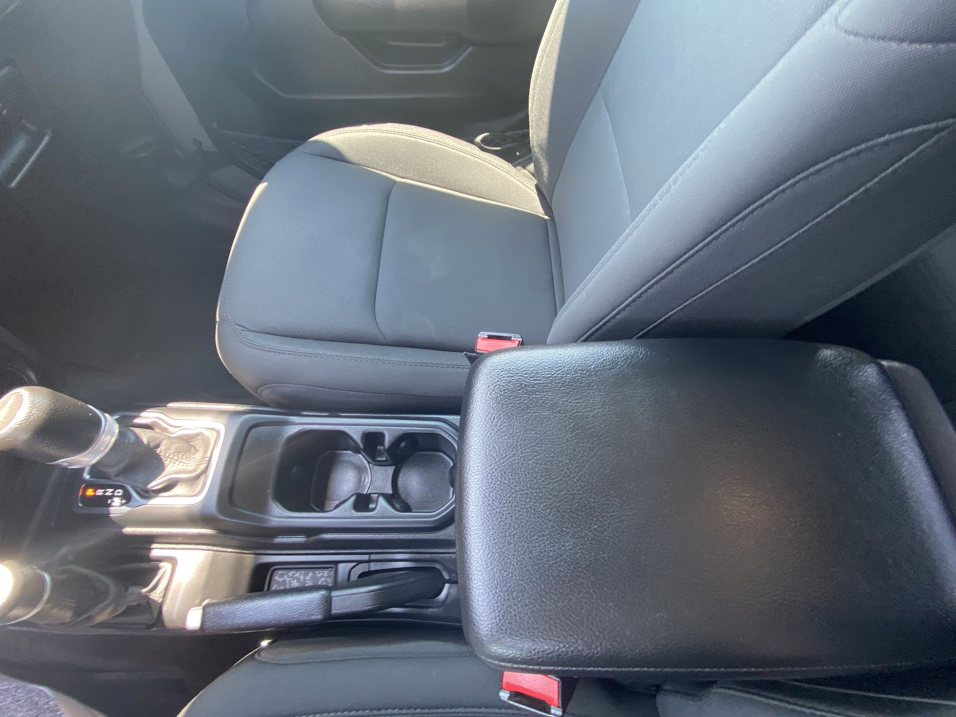 2021 Jeep Gladiator Sport S - Photo 20
