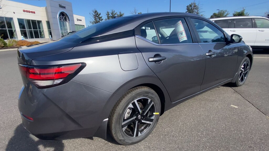 New 2025 Nissan Sentra SV Sedan