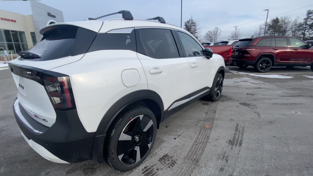 New 2026 Nissan Kicks SR SUV