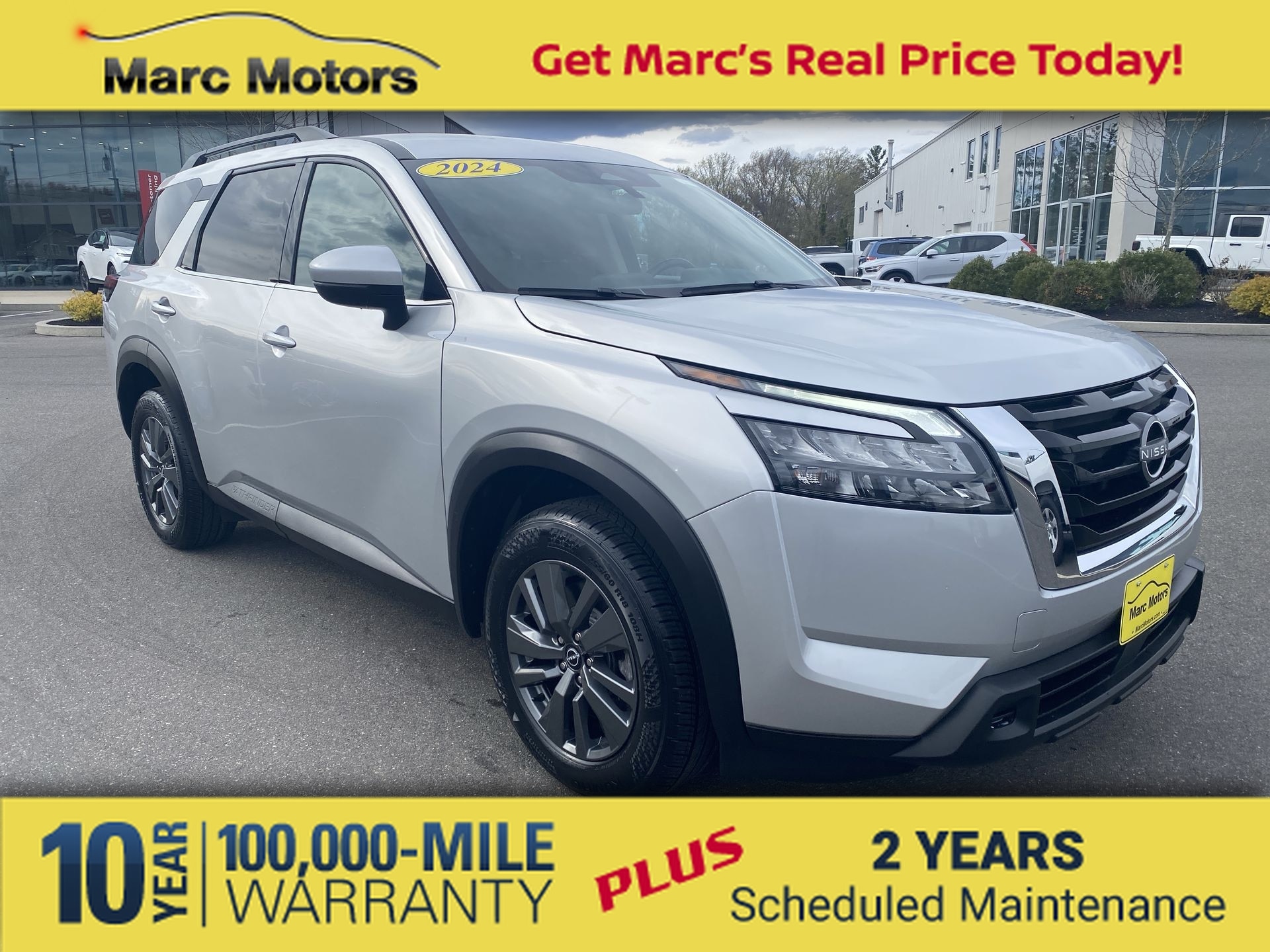 2024 Nissan Pathfinder SV 4WD's photo