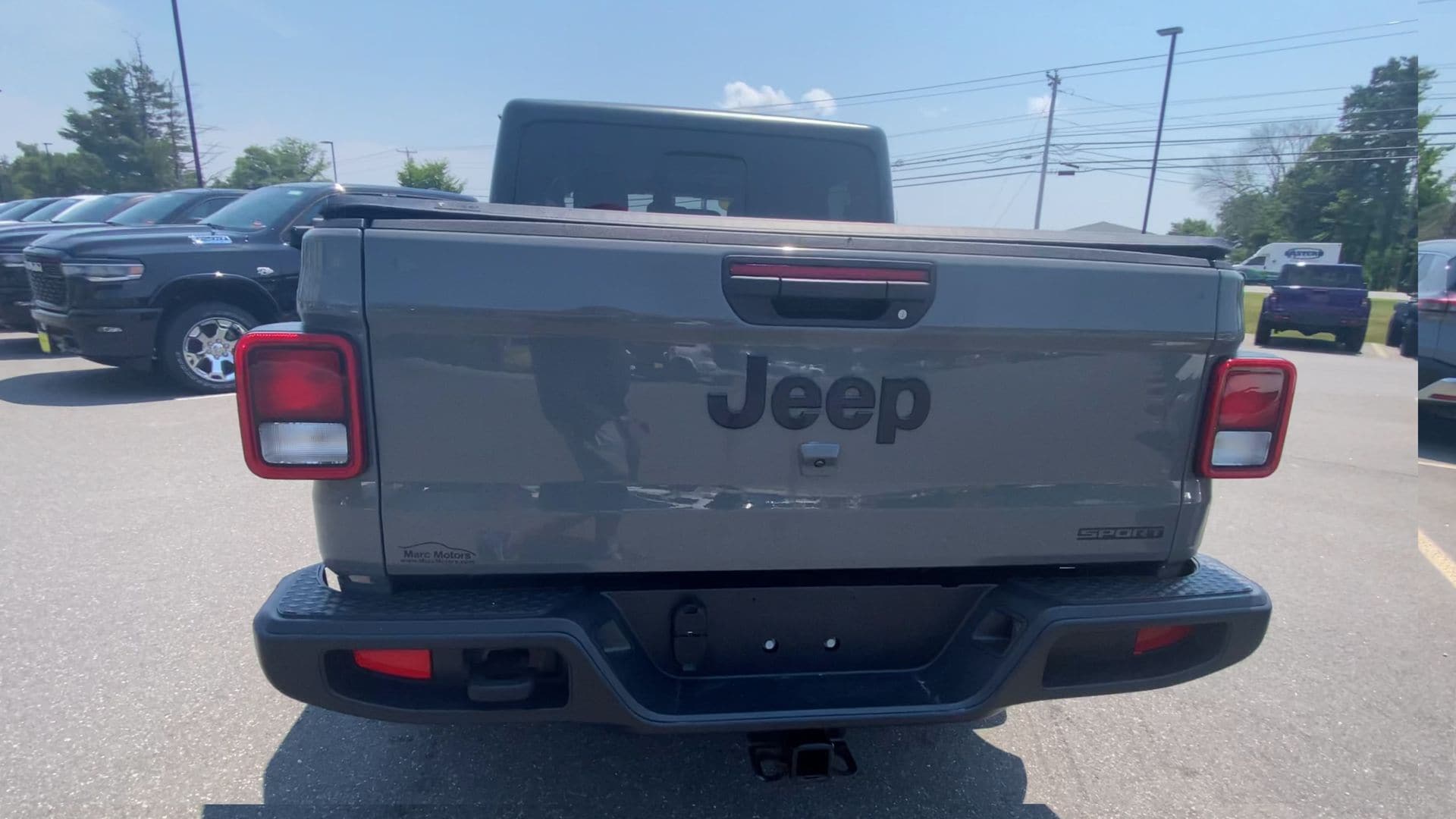 2021 Jeep Gladiator Sport S - Photo 9