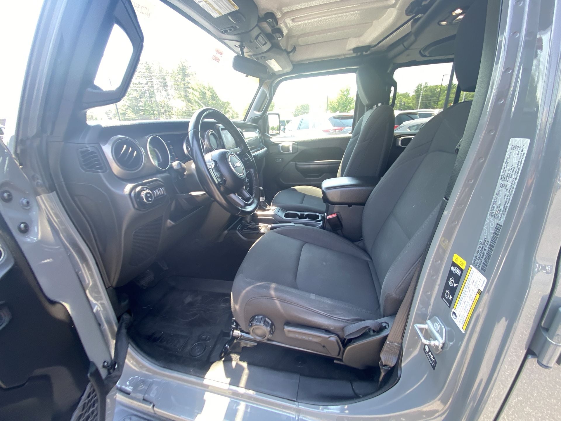 2021 Jeep Gladiator Sport S - Photo 11