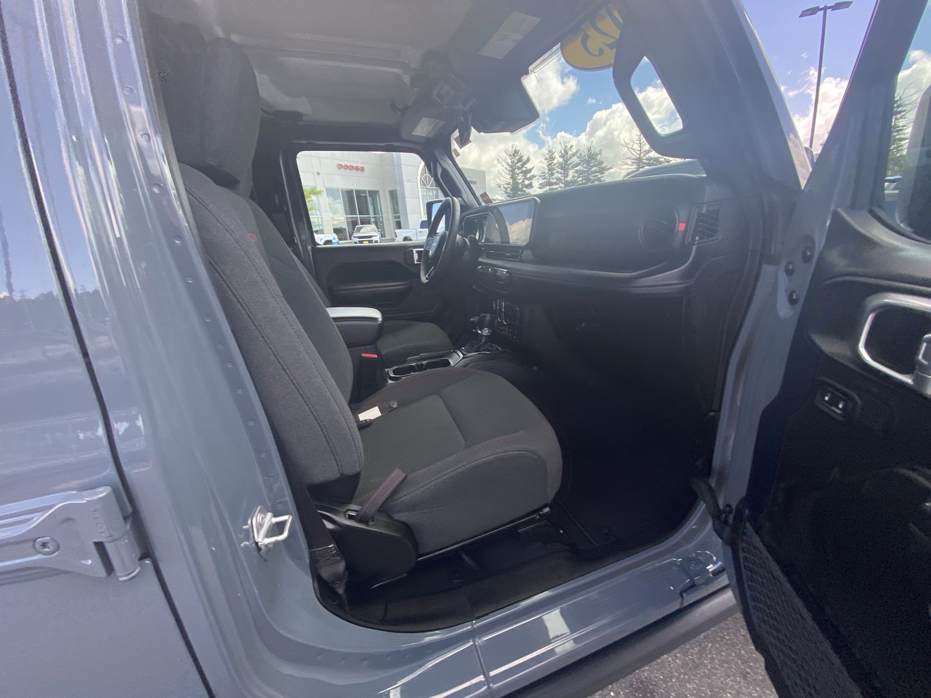 2025 Jeep Wrangler 4-Door Rubicon - Photo 23