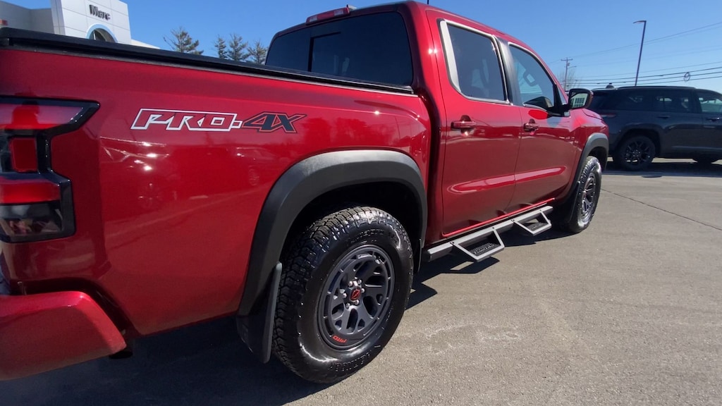 Used 2025 Nissan Frontier Truck Crew Cab
