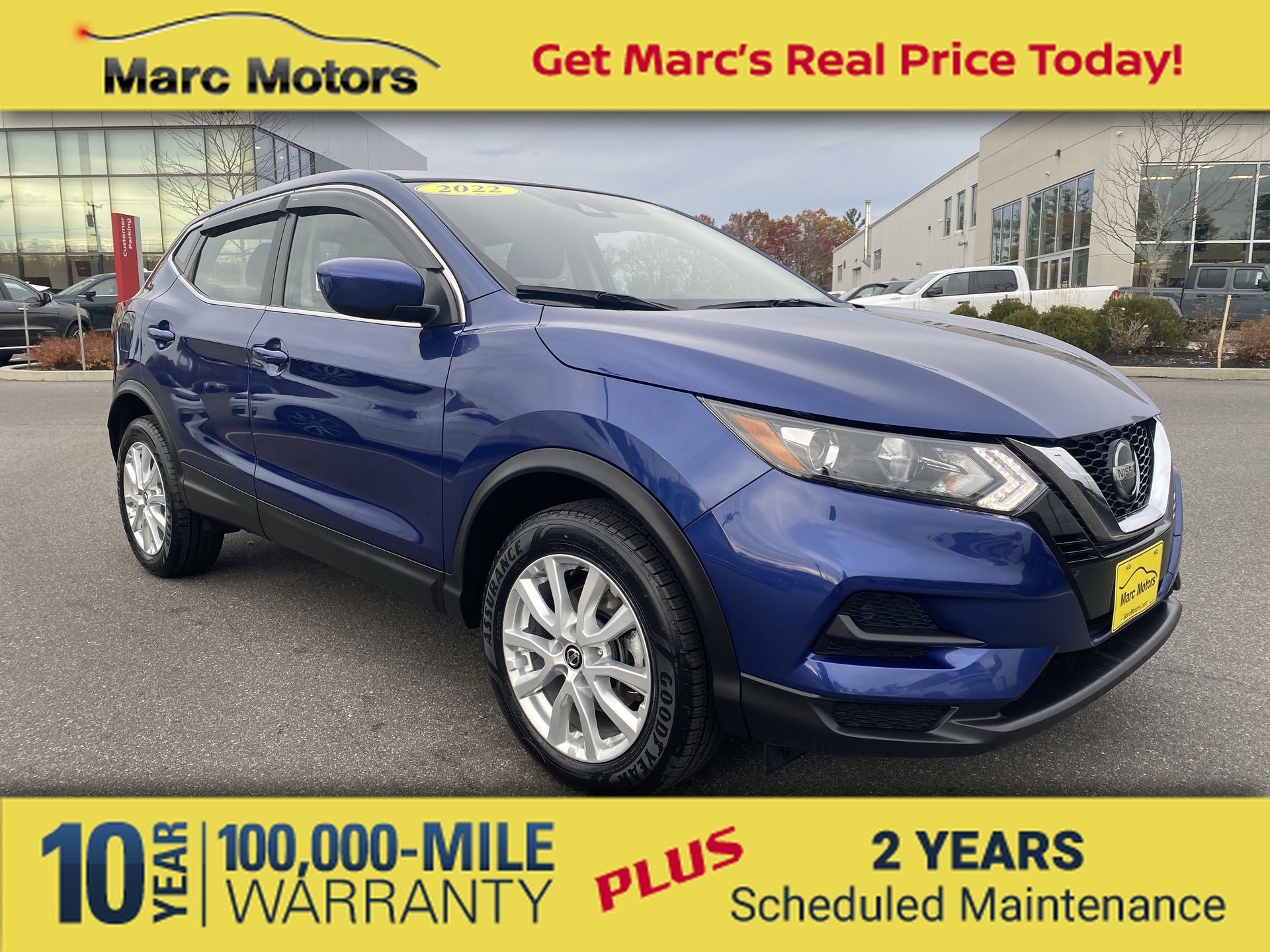 2022 Nissan Rogue Sport S's photo