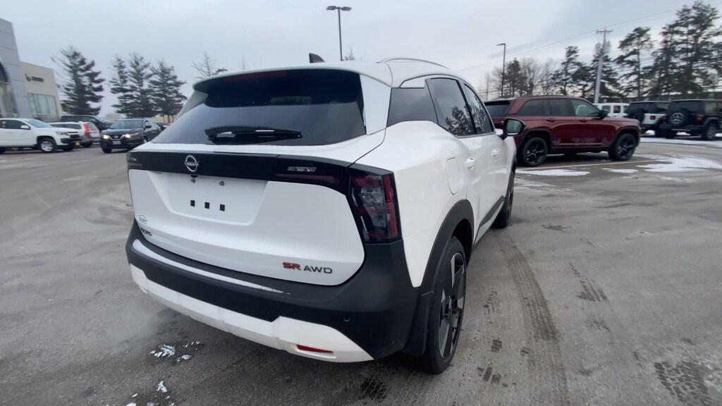 New 2026 Nissan Kicks SR SUV