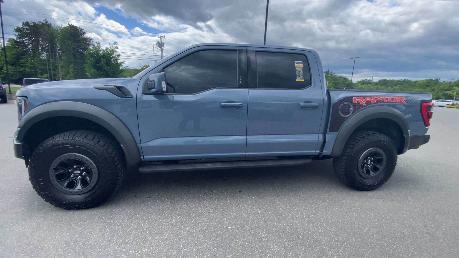 2023 Ford F-150 Raptor - Photo 7