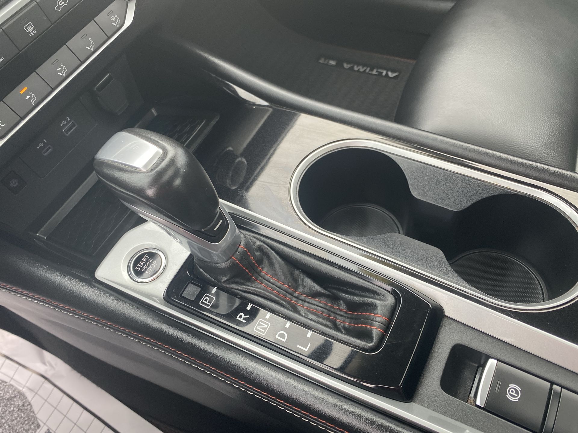 2024 Nissan Altima SR - Photo 19