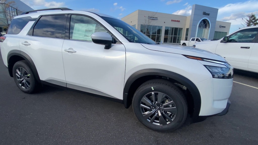 New 2025 Nissan Pathfinder SV SUV