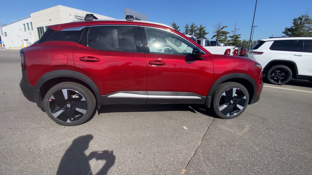 New 2026 Nissan Kicks SR SUV