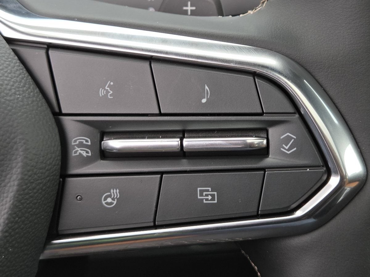 2027 Chevrolet Traverse Z71 - Photo 33