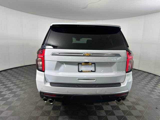 2023 Chevrolet Suburban High Country photo 4