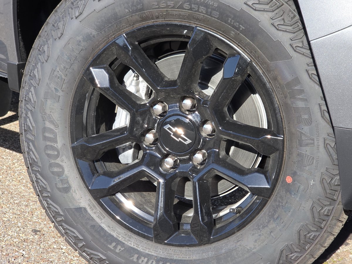 2026 Chevrolet Colorado Z71 - Photo 14
