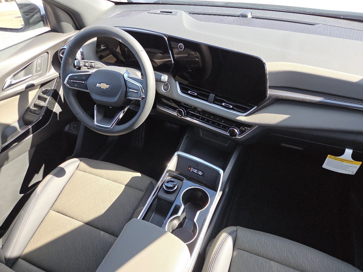 2027 Chevrolet Equinox LT - Photo 27