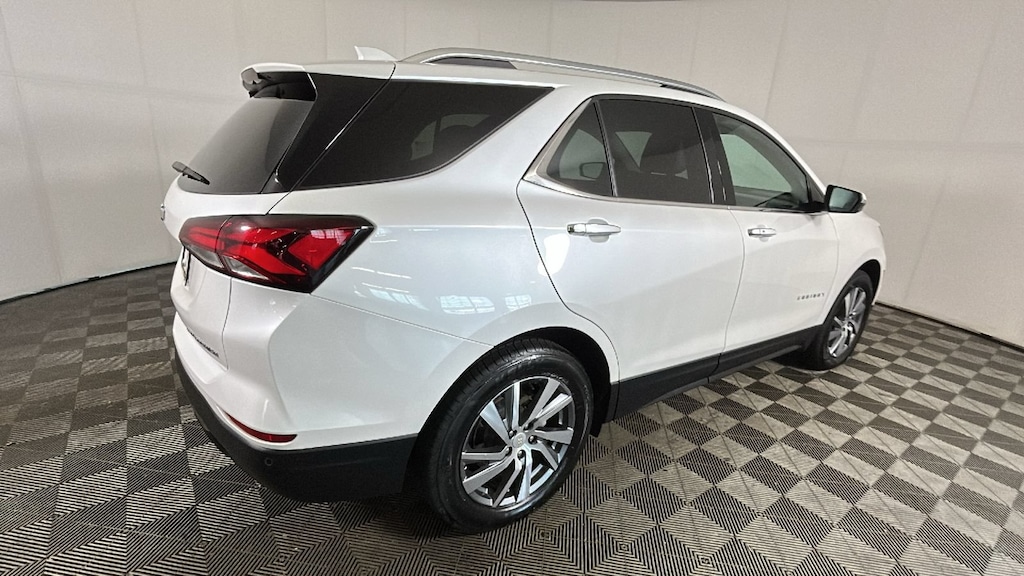 Used 2022 Chevrolet Equinox Premier SUV