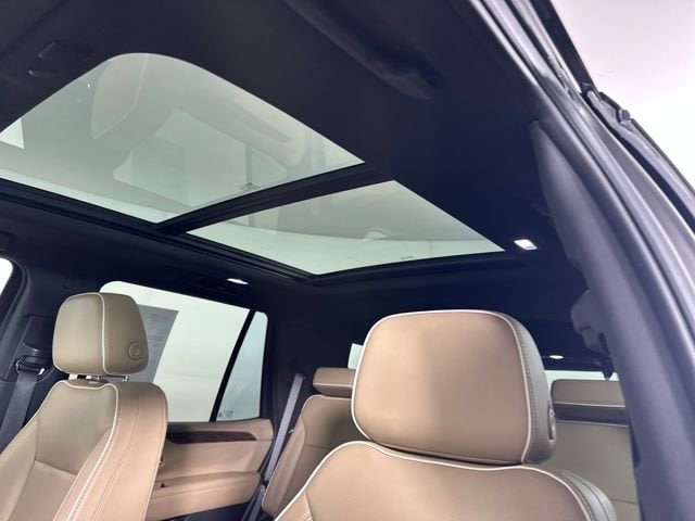 2021 Chevrolet Tahoe Premier - Photo 12