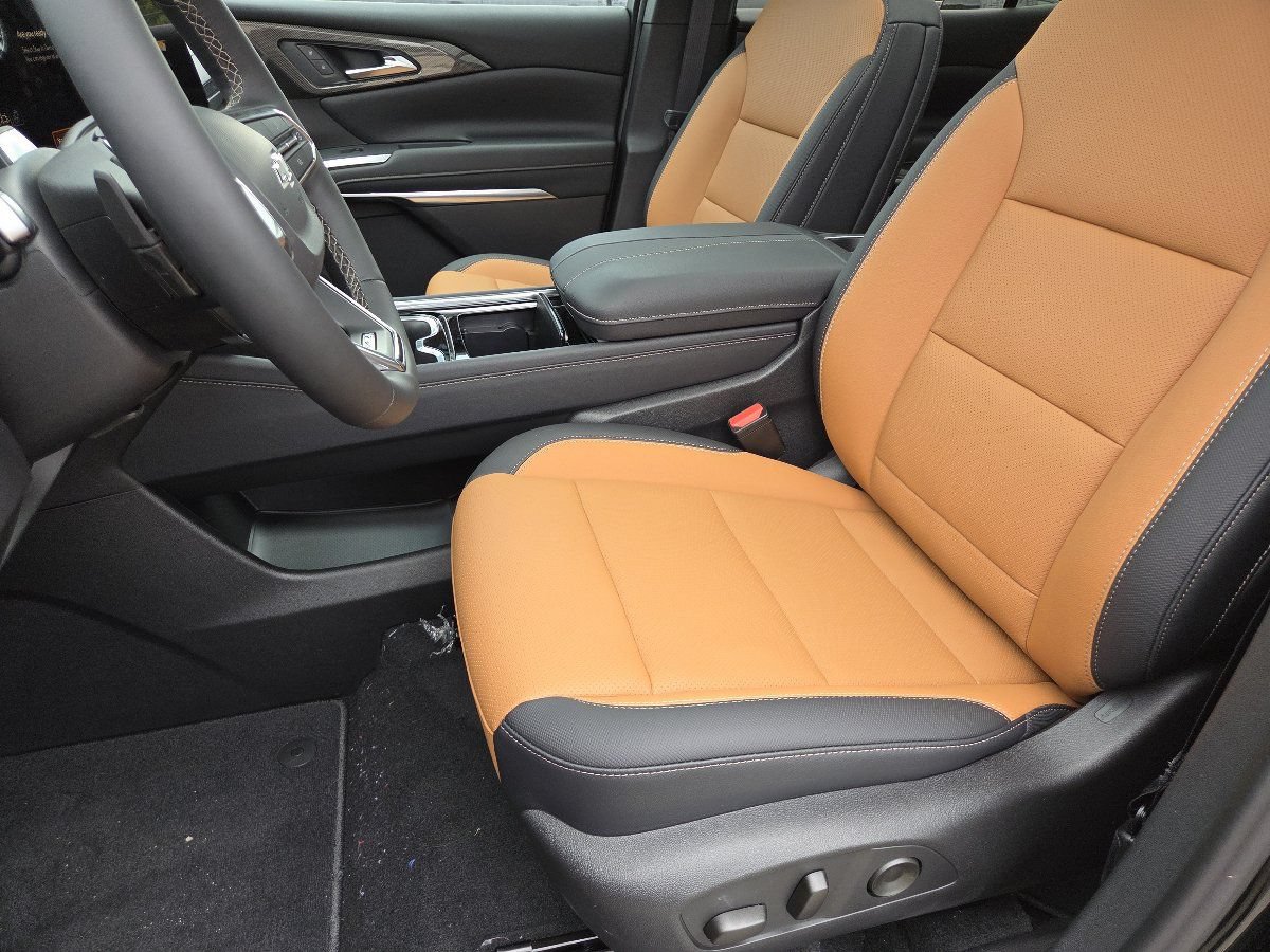 2027 Chevrolet Traverse Z71 - Photo 28
