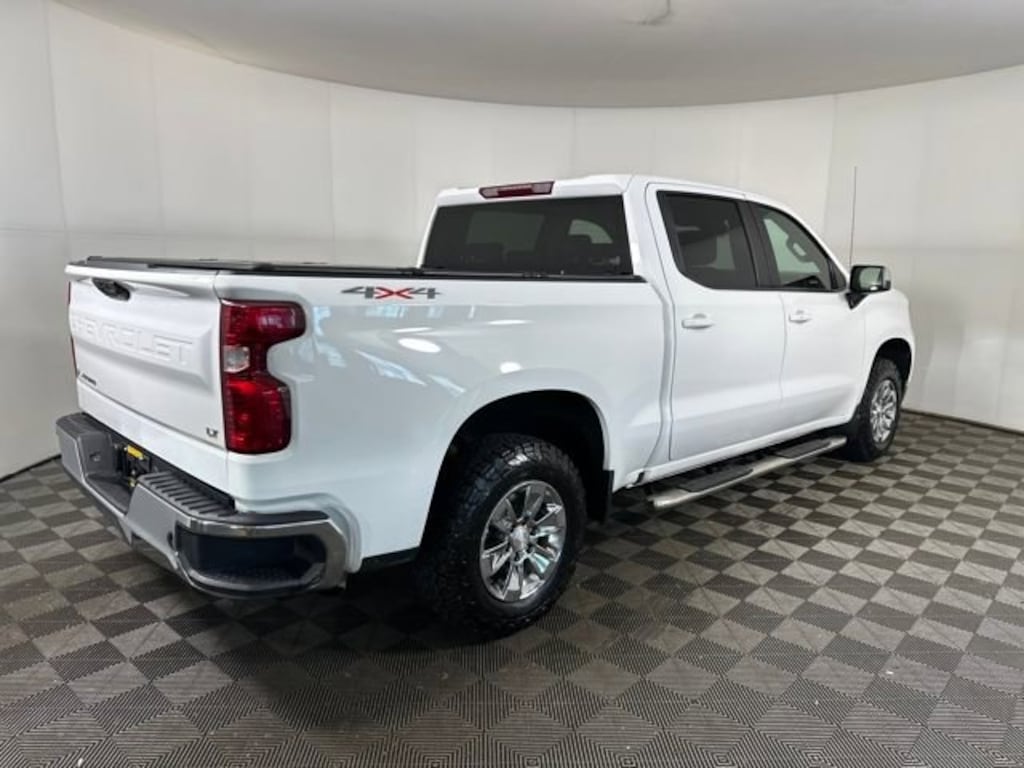 Used 2022 Chevrolet Silverado 1500 LT Truck Crew Cab