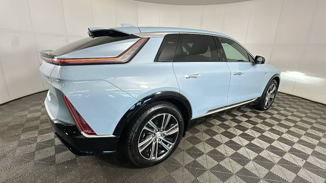 Used 2024 Cadillac LYRIQ Luxury 1 with VIN 1GYKPPRL7RZ105292 for sale in Stow, OH