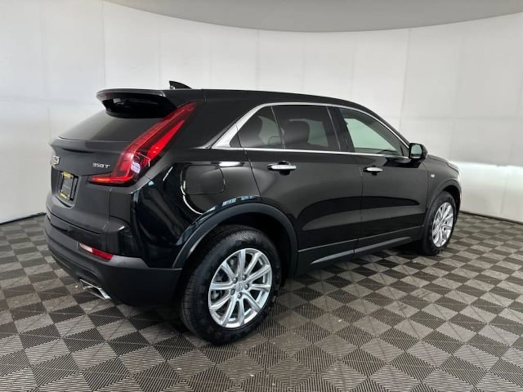 Used 2022 CADILLAC XT4 Luxury SUV