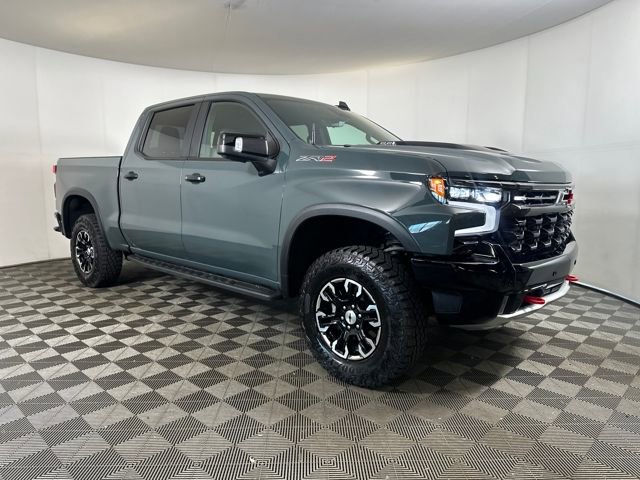 2025 Chevrolet Silverado 1500 ZR2 photo 2