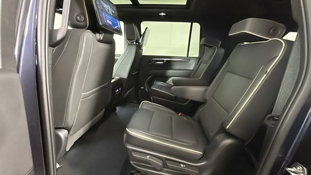 2026 Chevrolet Suburban Premier - Photo 26