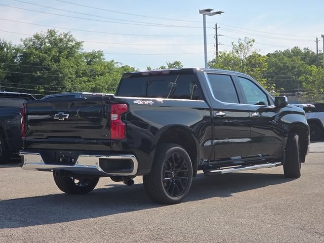 2026 Chevrolet Silverado 1500 LTZ - Photo 17