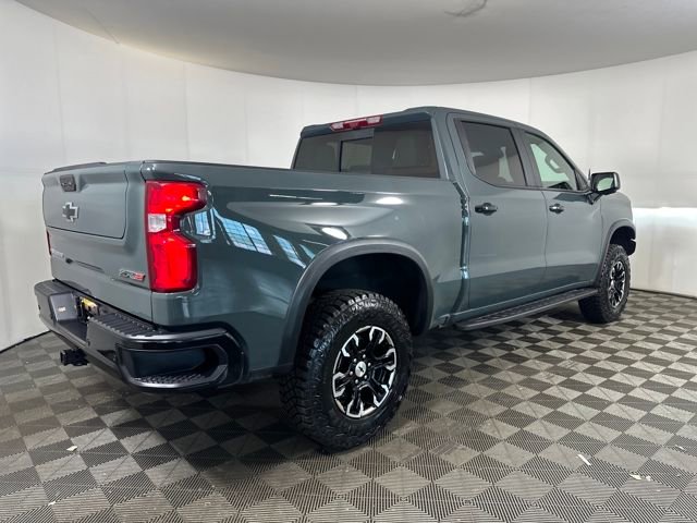 2025 Chevrolet Silverado 1500 ZR2 photo 3