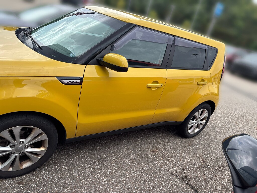 Used 2015 Kia Soul + Hatchback