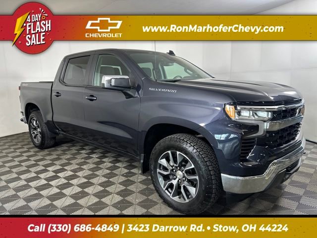2024 Chevrolet Silverado 1500 LT's photo