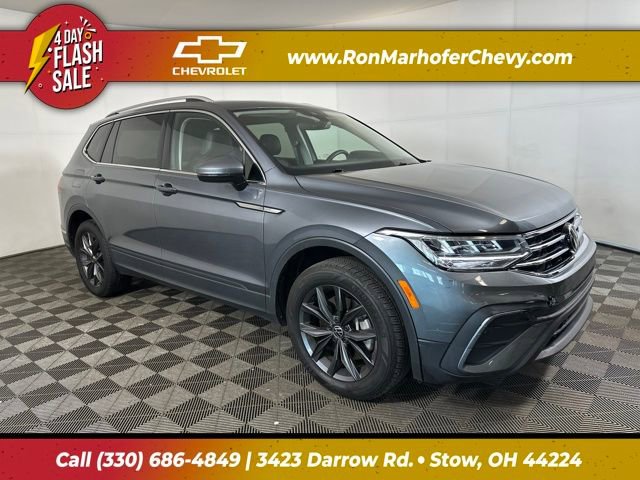 2023 Volkswagen Tiguan SE's photo