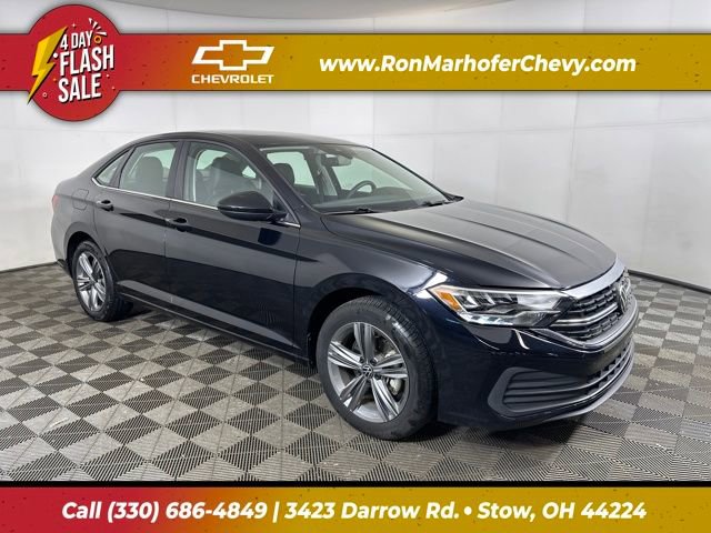 2024 Volkswagen Jetta SE's photo