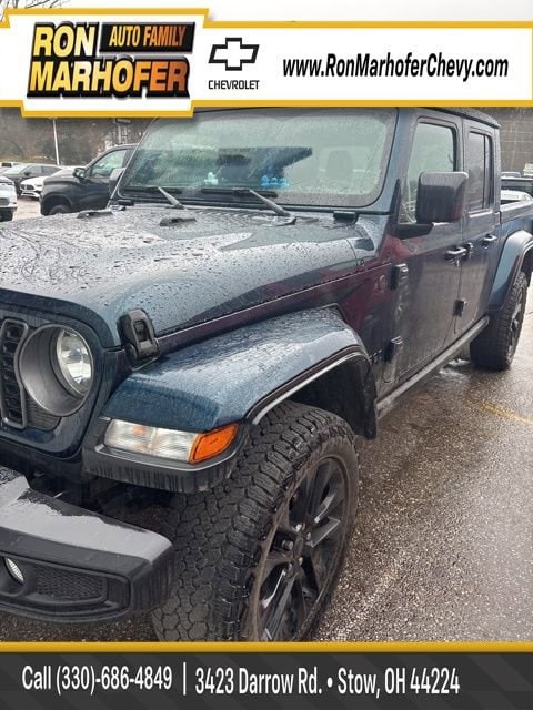 2025 Jeep Gladiator Nighthawk's photo