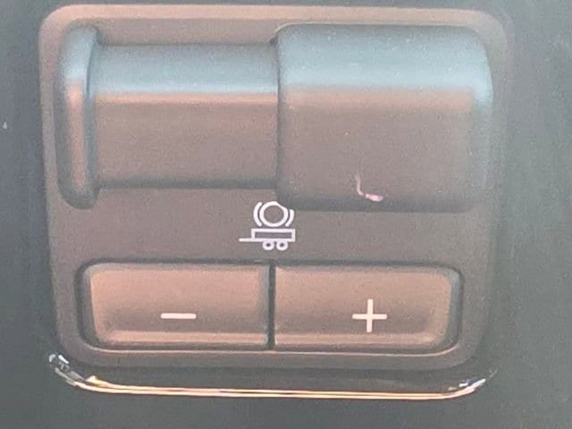 2025 Chevrolet Silverado 1500 LT - Photo 5