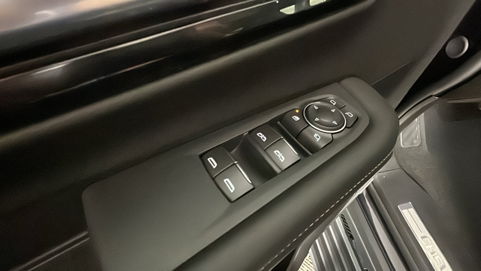 2026 Chevrolet Suburban Premier - Photo 11