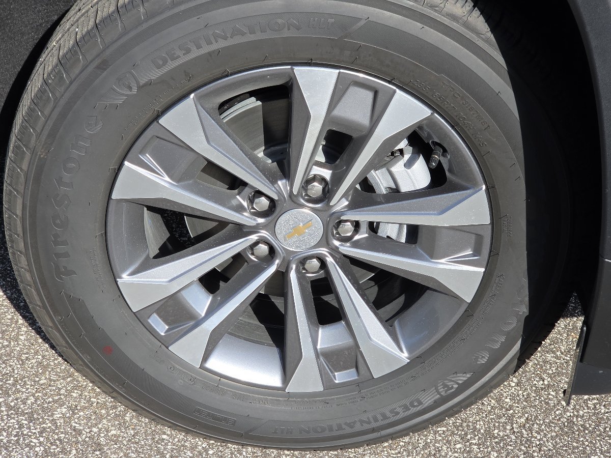 2027 Chevrolet Equinox LT - Photo 14